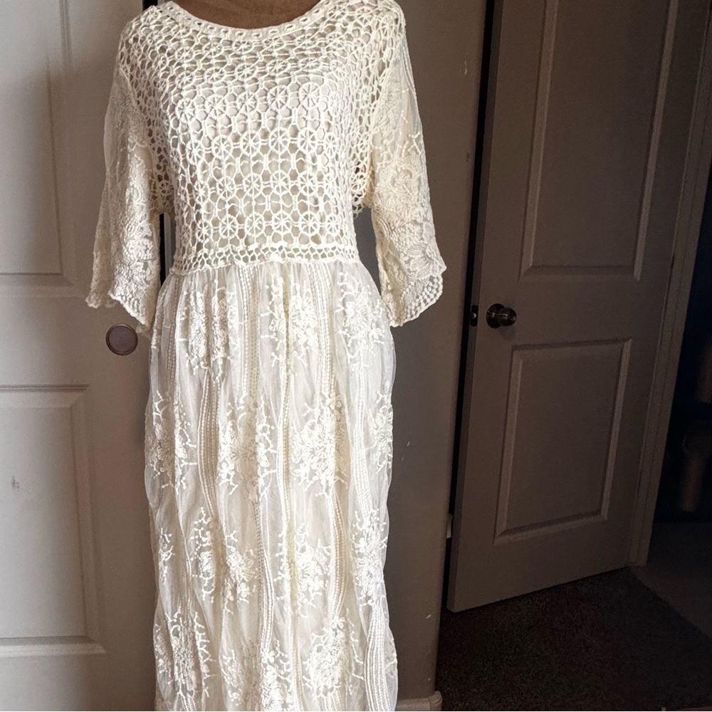 NWT Tea n Rose Elegant Lace and Crochet Maxi Dress in Cream,Large *flaw
